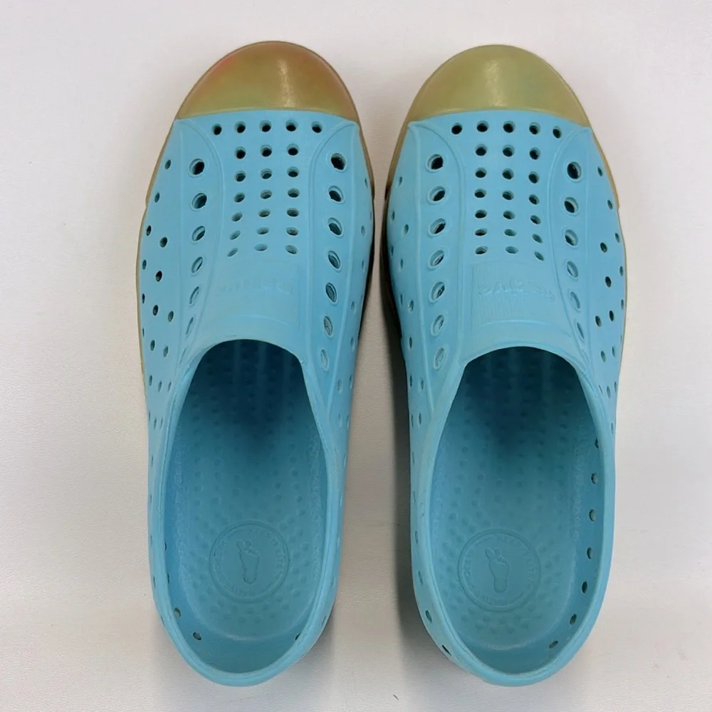 NATIVE Jefferson Light Blue Glow in the Dark Slipon Waterproof Size C13